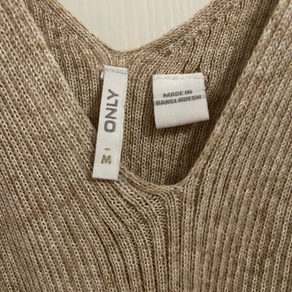 Only Ribbed Knit Sweater Tank in Oatmeal Size M Stretch Summer Beach - Picture 7 of 8
